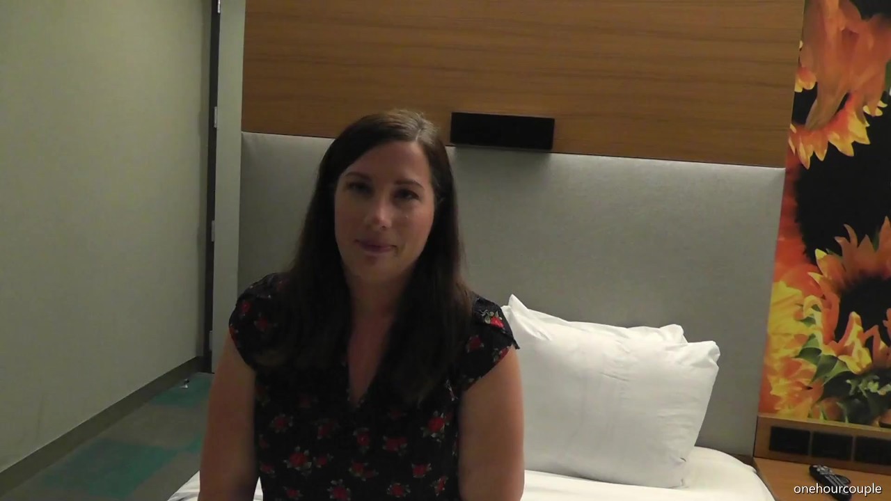 WIFE'S INTERVIEW BEFORE SHE TAKES HER FIRST BBC! - Darmowe seks wideo - RedTube