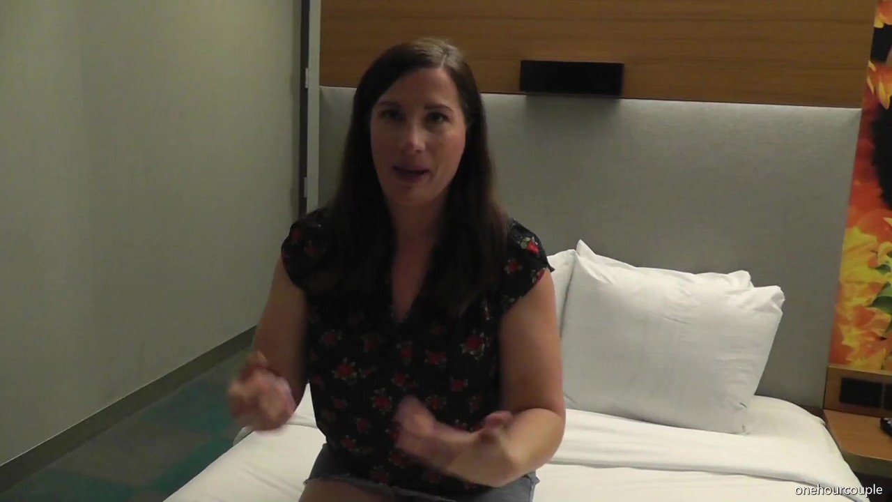 WIFE'S INTERVIEW BEFORE SHE TAKES HER FIRST BBC! - Darmowe seks wideo - RedTube