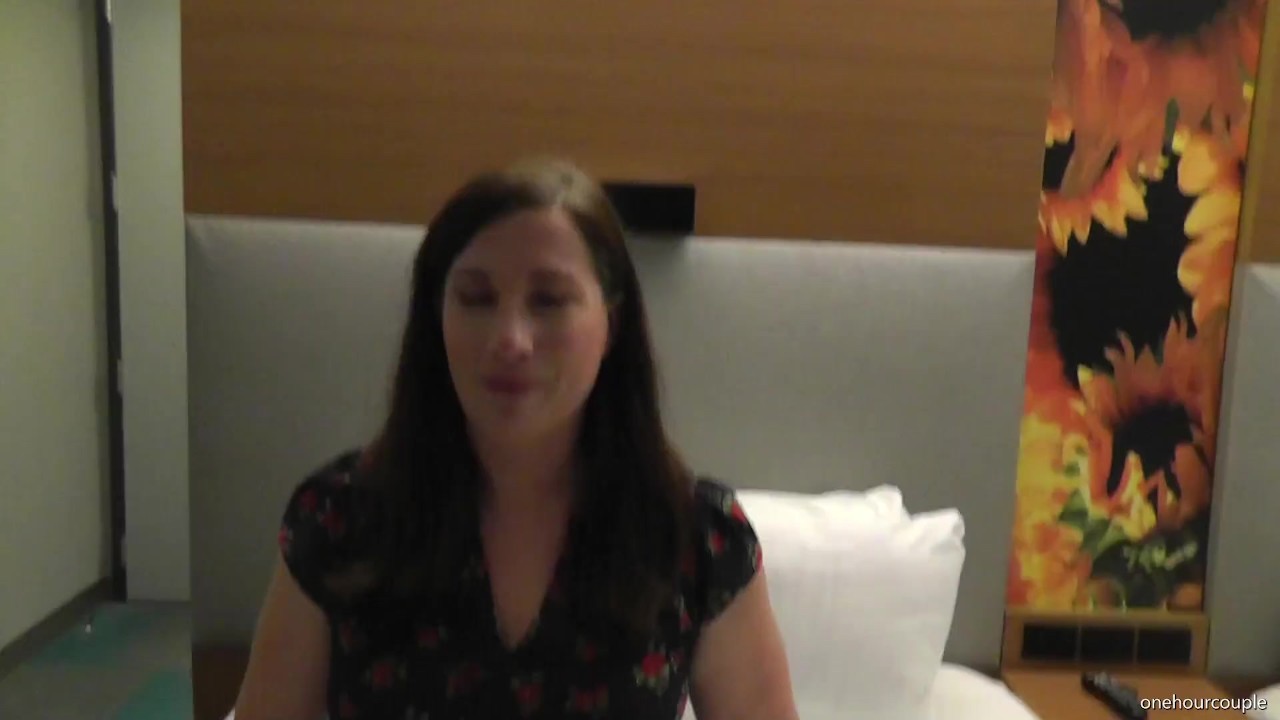 WIFE'S INTERVIEW BEFORE SHE TAKES HER FIRST BBC! - Darmowe seks wideo - RedTube