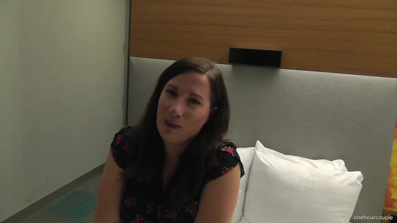 WIFE'S INTERVIEW BEFORE SHE TAKES HER FIRST BBC! - Darmowe seks wideo - RedTube