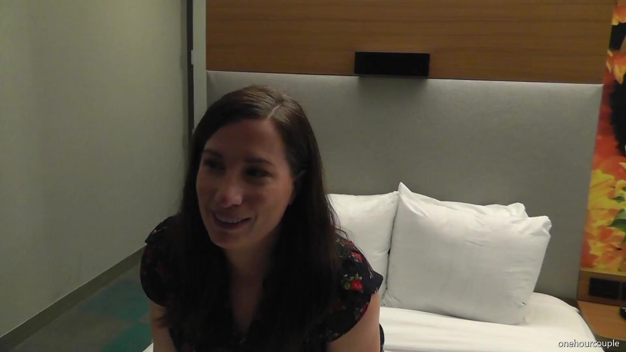 WIFE'S INTERVIEW BEFORE SHE TAKES HER FIRST BBC! - Darmowe seks wideo - RedTube