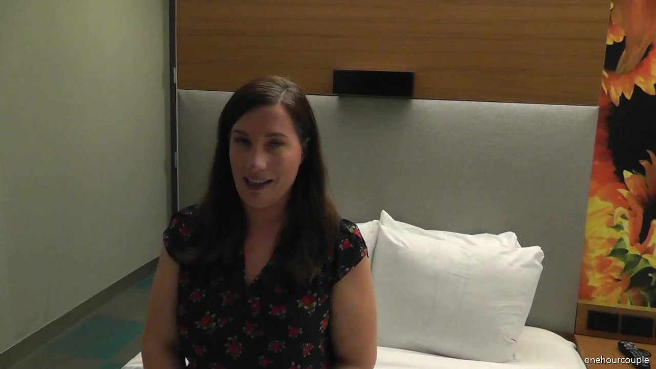WIFE'S INTERVIEW BEFORE SHE TAKES HER FIRST BBC! - Darmowe seks wideo - RedTube