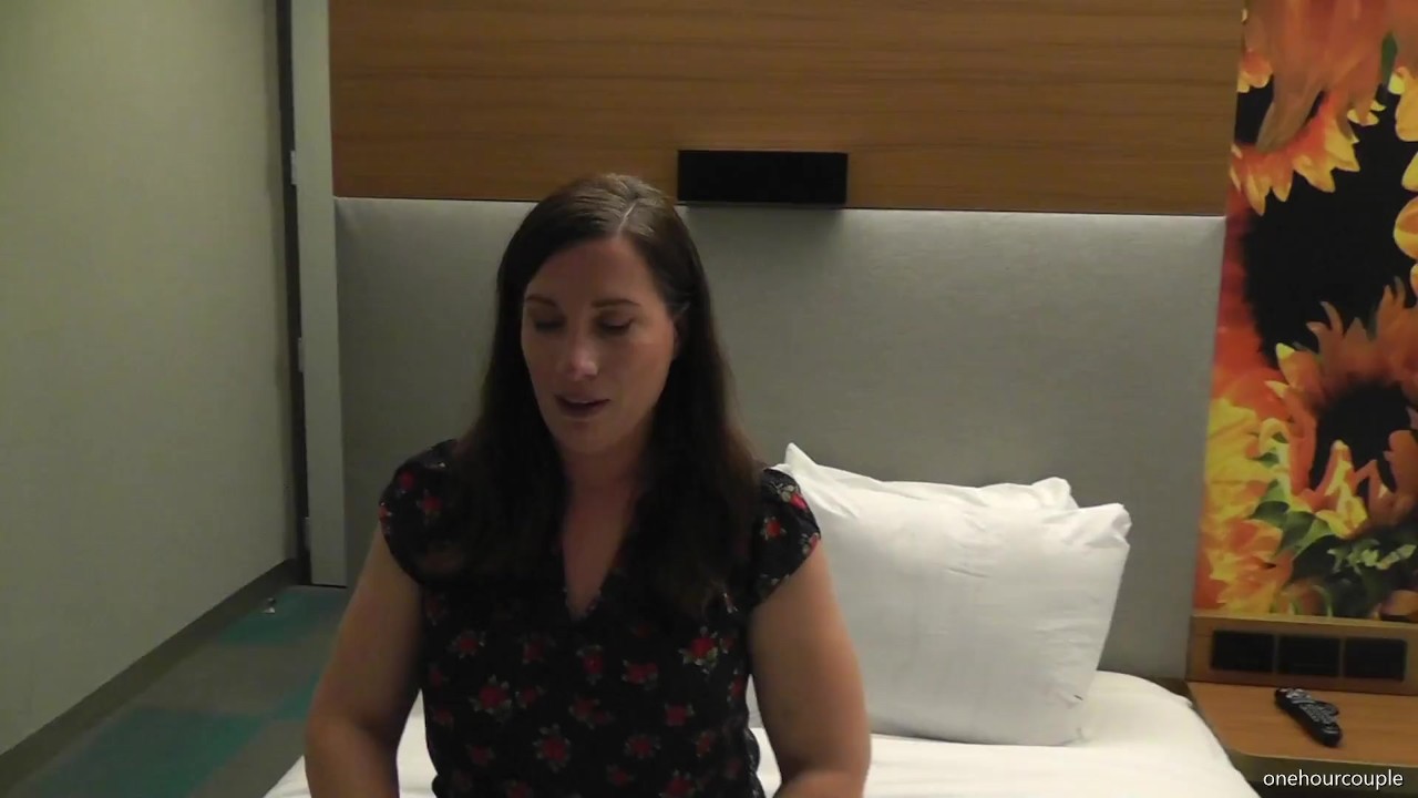 WIFE'S INTERVIEW BEFORE SHE TAKES HER FIRST BBC! - Darmowe seks wideo - RedTube