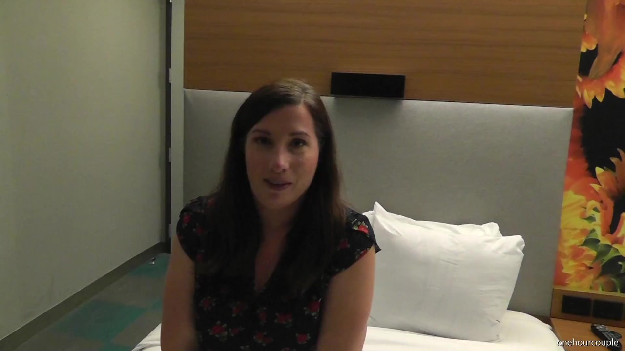 WIFE'S INTERVIEW BEFORE SHE TAKES HER FIRST BBC! - Darmowe seks wideo - RedTube