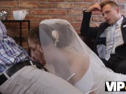 VIP4K. Un uomo ricco paga bene per scopare il giorno del suo matrimonio