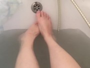 BATH FEET TEASE 