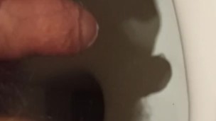 After jerking off I really want to piss ... После дрочки так хочется поссать...