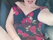 Loca danse et joue avec son corps pour exciter son loco 5/16