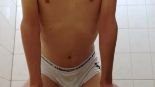 Pissing and cumming over myself