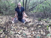 Вышла на прогулку в лес и увидела, как пара лесби трахается. Сняла их на скрытую камеру 10/16