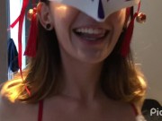 ELLE RETIRE SON MASQUE POUR UNE BONNE LEVRETTE !!! 2/16