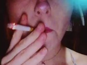 Smoking babe - Screenshot 2 of 16 - Pale Skin