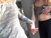 2 горячие девушки трахают друг друга в общественном месте 15/16