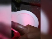 Me masturbo en el baño