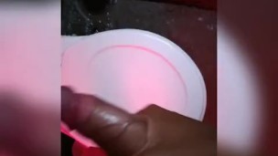 Me masturbo en el baño