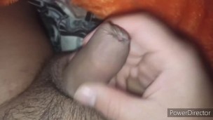 Jugandome con la polla gruesa y gorda estoy arrecho