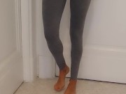 PEE DESPERATION (DIALOGHI ITALIANO) PORNO AMATORIALE Pissing 3/16