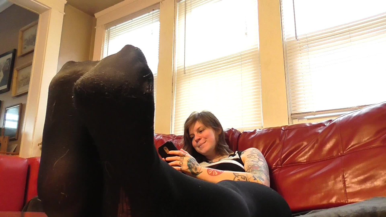 Dominant Best Friend Lets You Jerk Off To Her JOI - Free Sex Video - RedTube