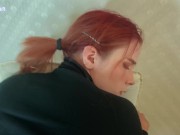 Мужчина Выебал в Рот и Киску Послушную Рыжую Скомняжку и Кончил на Сиськи 11/16