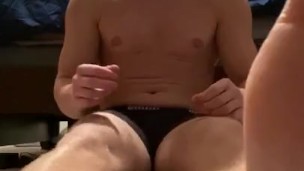 Mucsle hunk foot worship 