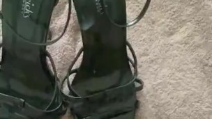Cum on wifes heels 