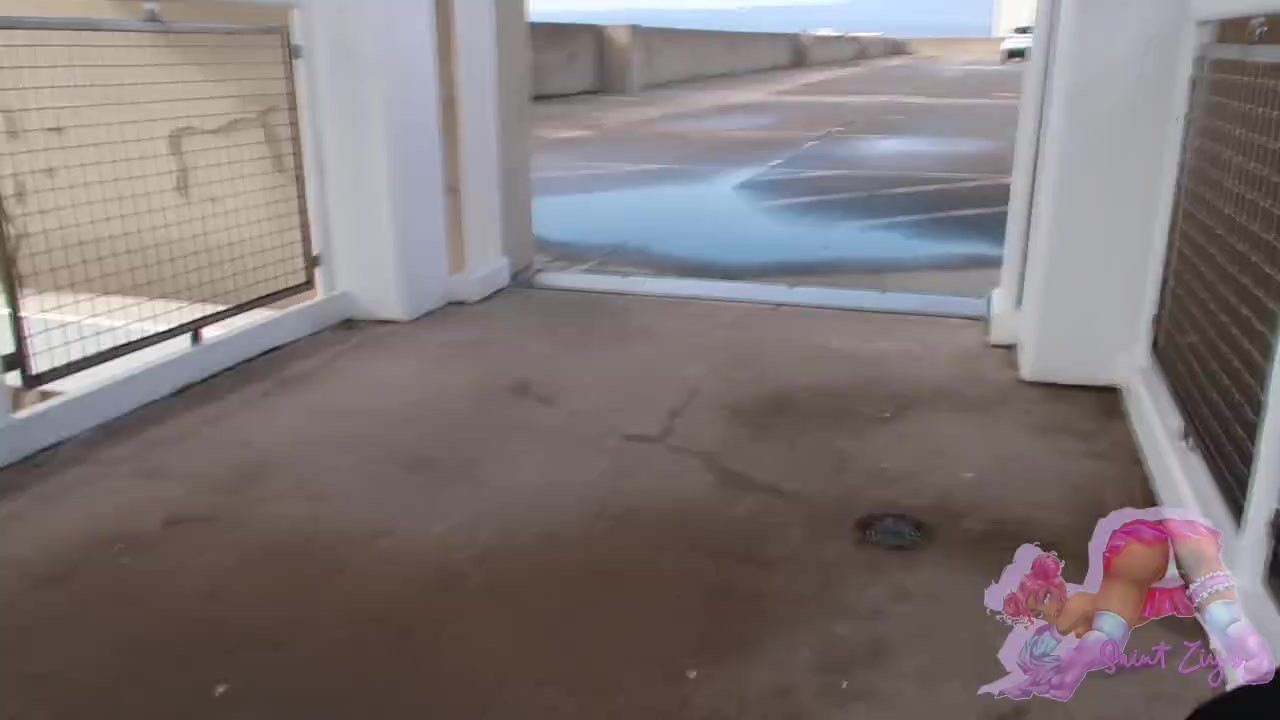 Got caught masturbating at the Mall - Free Sex Video - RedTube