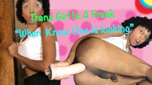 A menina travesti é uma aberração "Quando sabe que está olhando" - 4K