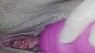 Close-Up teen massaging wet pussy and clit untill pulsating orgasms!!!