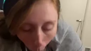 MILF SUCKS SOUL OUT OF BBC
