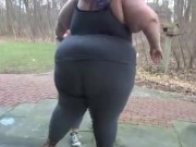 Ssbbw’s walking  14/16