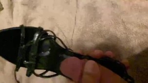 Cum in wifes heels