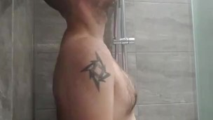 Showering (No cum)