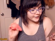 VLOG: Unboxing & Reviewing plusOne Clit Sucking Vibrator! 6/16