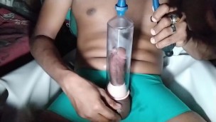 Aperto de mão com óleo