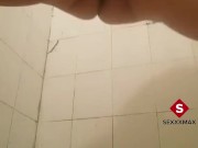 Calentando mi vagina en la bañera, quieres probarme ? 4/16
