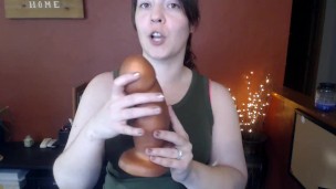 Toy Review - SquarePegToys® Large SuperSoft Dildo, Courtesy of Peepshow Toys!