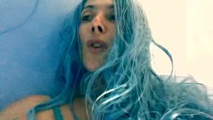 muscle nymph with blue hairy pussy