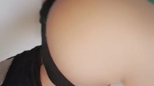 Thick teen shows off ass on Snapchat
