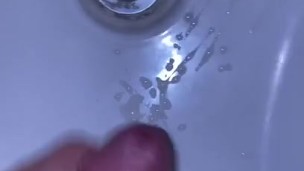 Handjob of a kurdish guy