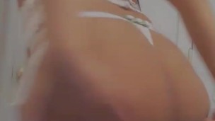 Ass jiggle 