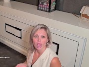 Jeune blonde prise sur le buffet / éjac buccale 16/16