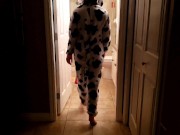 Cow Pyjamas Hairy Pussy Peeing 2/16