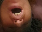 Éjaculation faciale  12/16