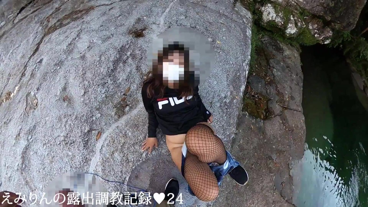 Emiri's pussy is exposed outdoors in the daytime. Exposure & POV mov - RedTube