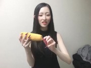 ミキ姉-挿入したらどの野菜が１番気持ちいいか選手権【ほぼオナニー】Food Insertions 10/16