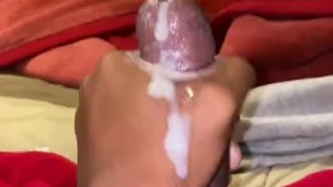 Imagine this BBC cumming in your pussy