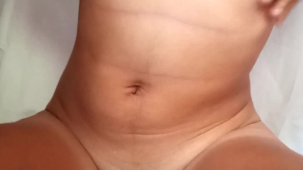 NOVINHA da BUCETINHA PERFEITA se masturbando cheia de TESÃO - RedTube