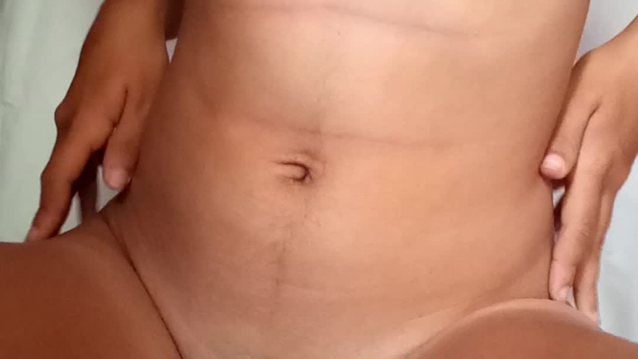 NOVINHA da BUCETINHA PERFEITA se masturbando cheia de TESÃO - RedTube
