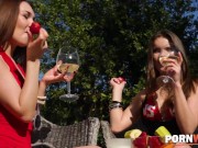 Russian babes Stacy Snake & Evelina Darling in a hot poolside threesome 3/16