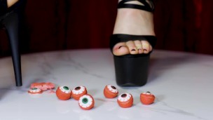 Stripper heel eyeball squish ASMR